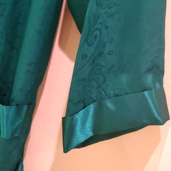 🆕️Vintage Victoria Secret Robe - Picture 4 of 15